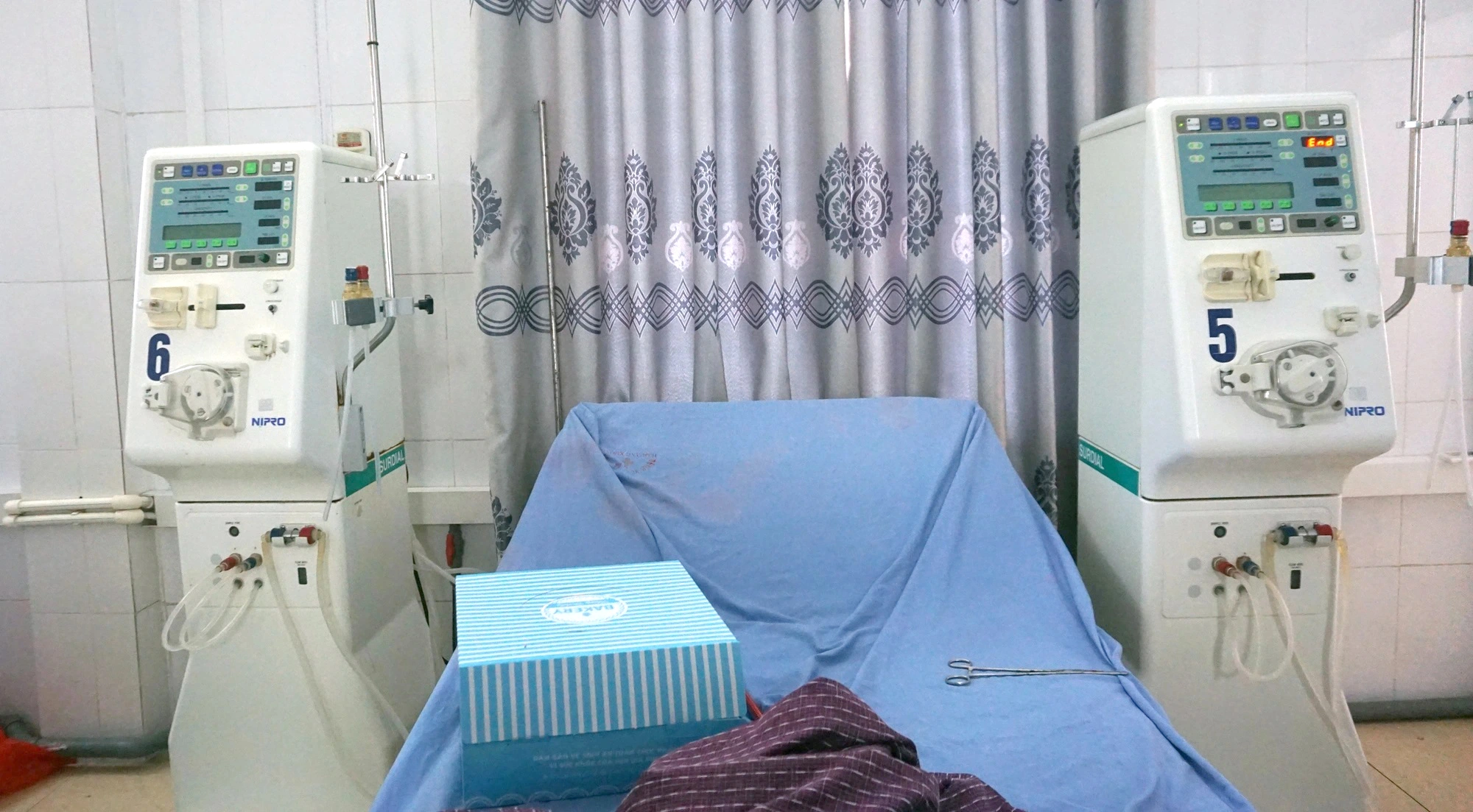 Nỗi Lo Của Bệnh Nhân Xương Khớp Và Giải Pháp Lắp Đặt Thiết Bị Y Tế Tại Nhà Hiệu Quả